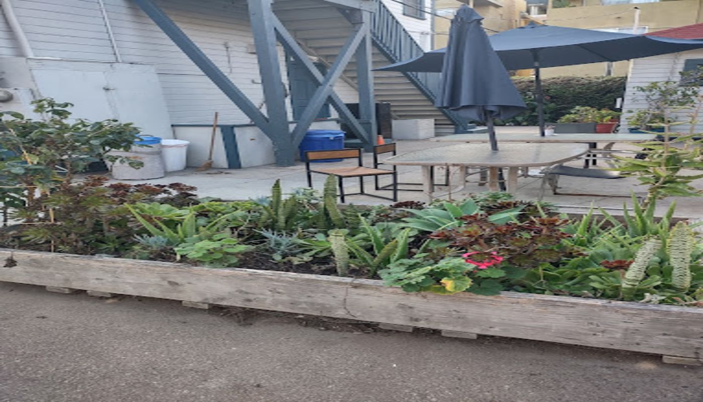 CRF New Vistas Crisis Center