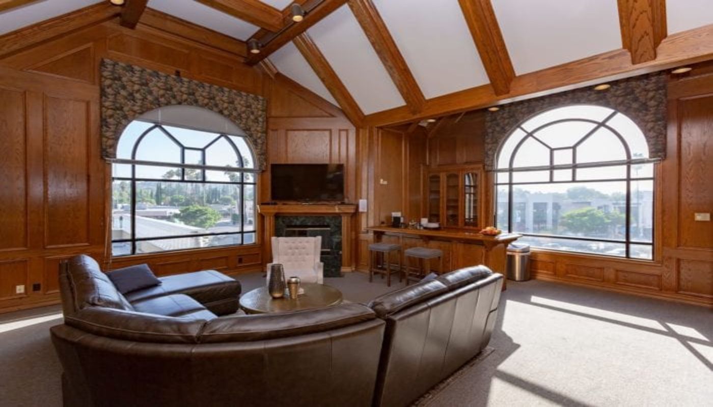 Manifest Recovery Center